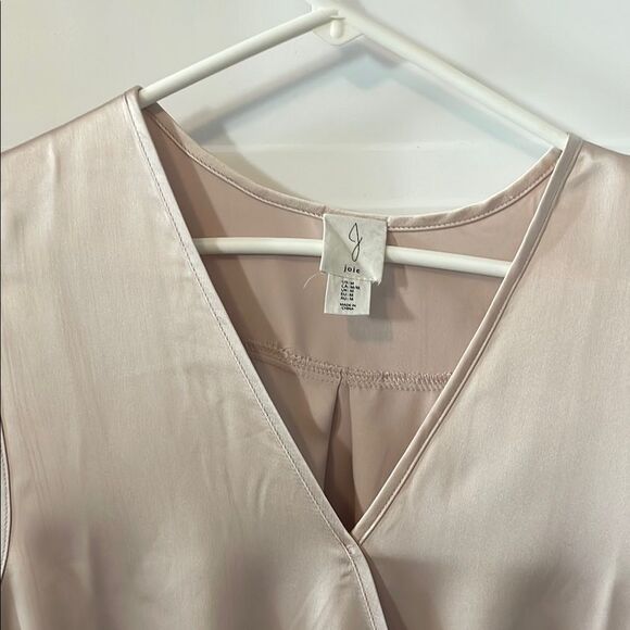 Joie Wrap Front Satin Cream Sleeveless Top - Picture 3 of 6